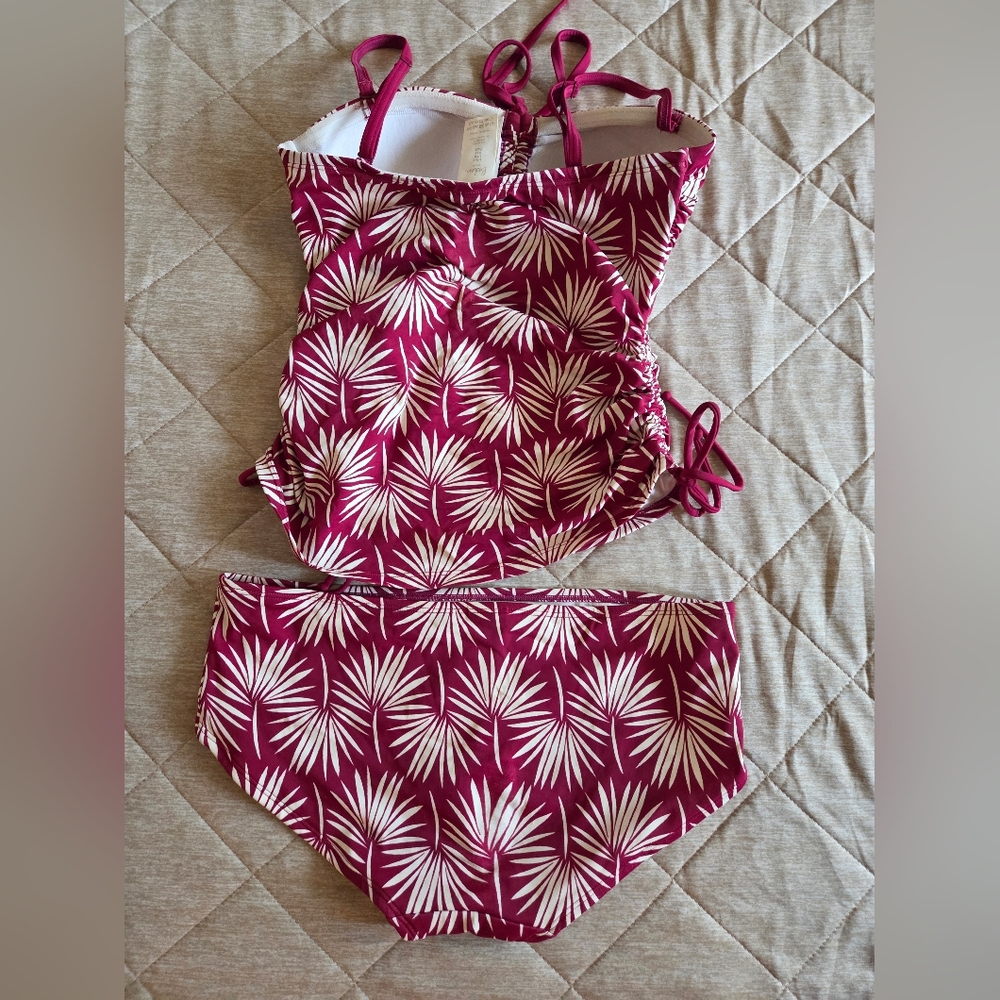 Boden Women's Pink and White Tankini Swimsuit - Picture 2 of 6
